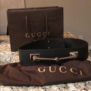 Authentic Gucci Belt comes with dust bag